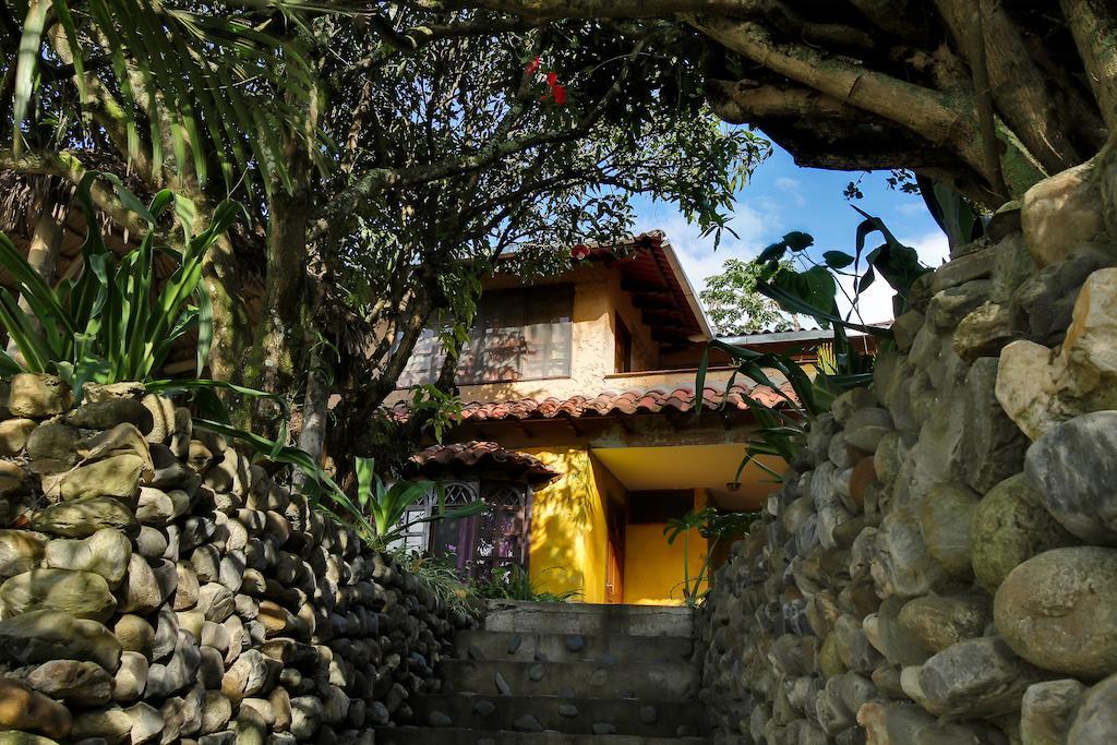 Casa Madre Tierra Otel Vilcabamba Dış mekan fotoğraf